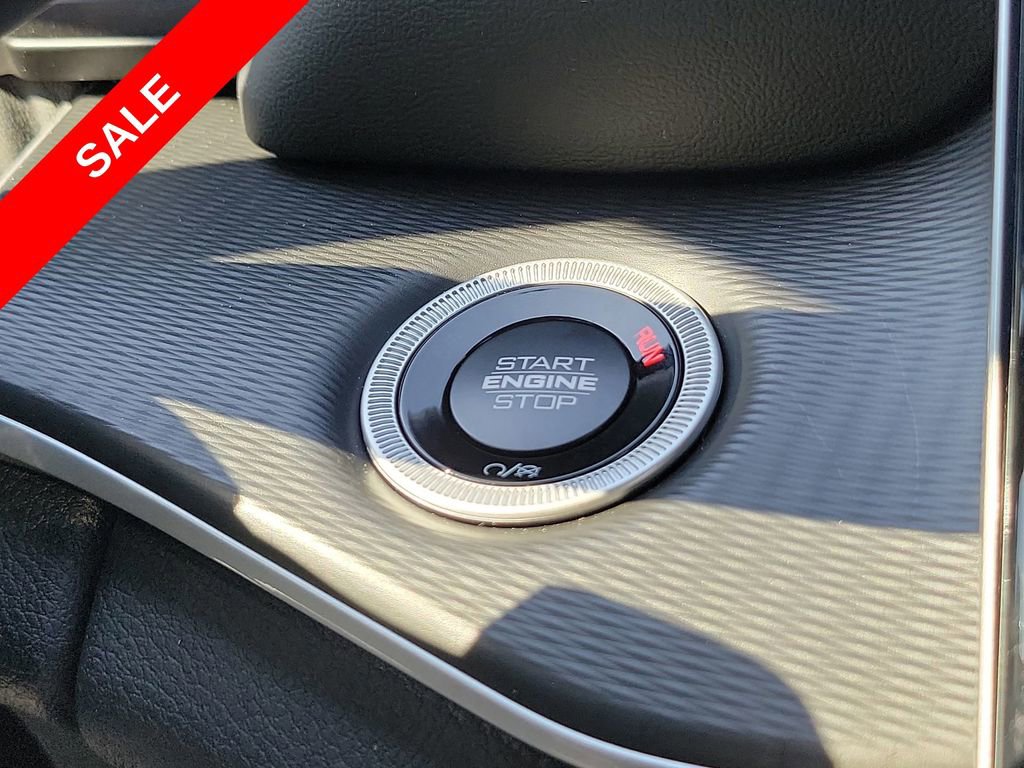 New 2025 Jeep Grand Cherokee Laredo w/ Luxury Tech Group I image 38