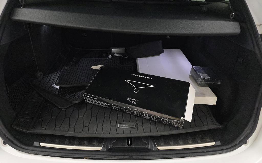 Used 2023 Jaguar F-PACE S image 5