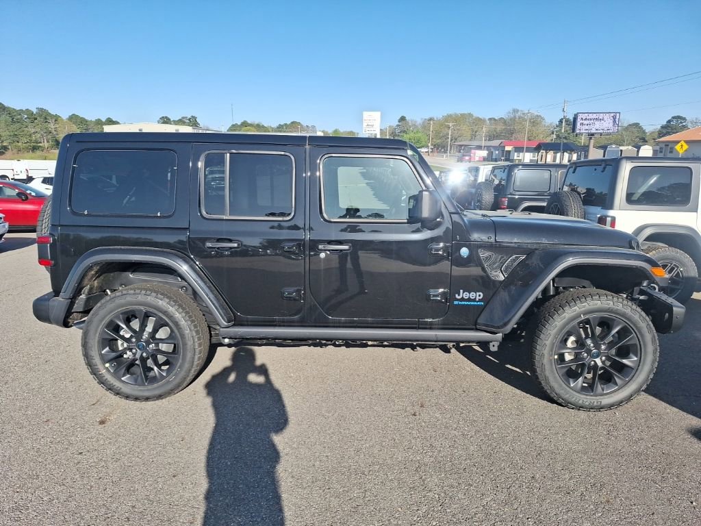 New 2025 Jeep Wrangler Unlimited Sahara image 4
