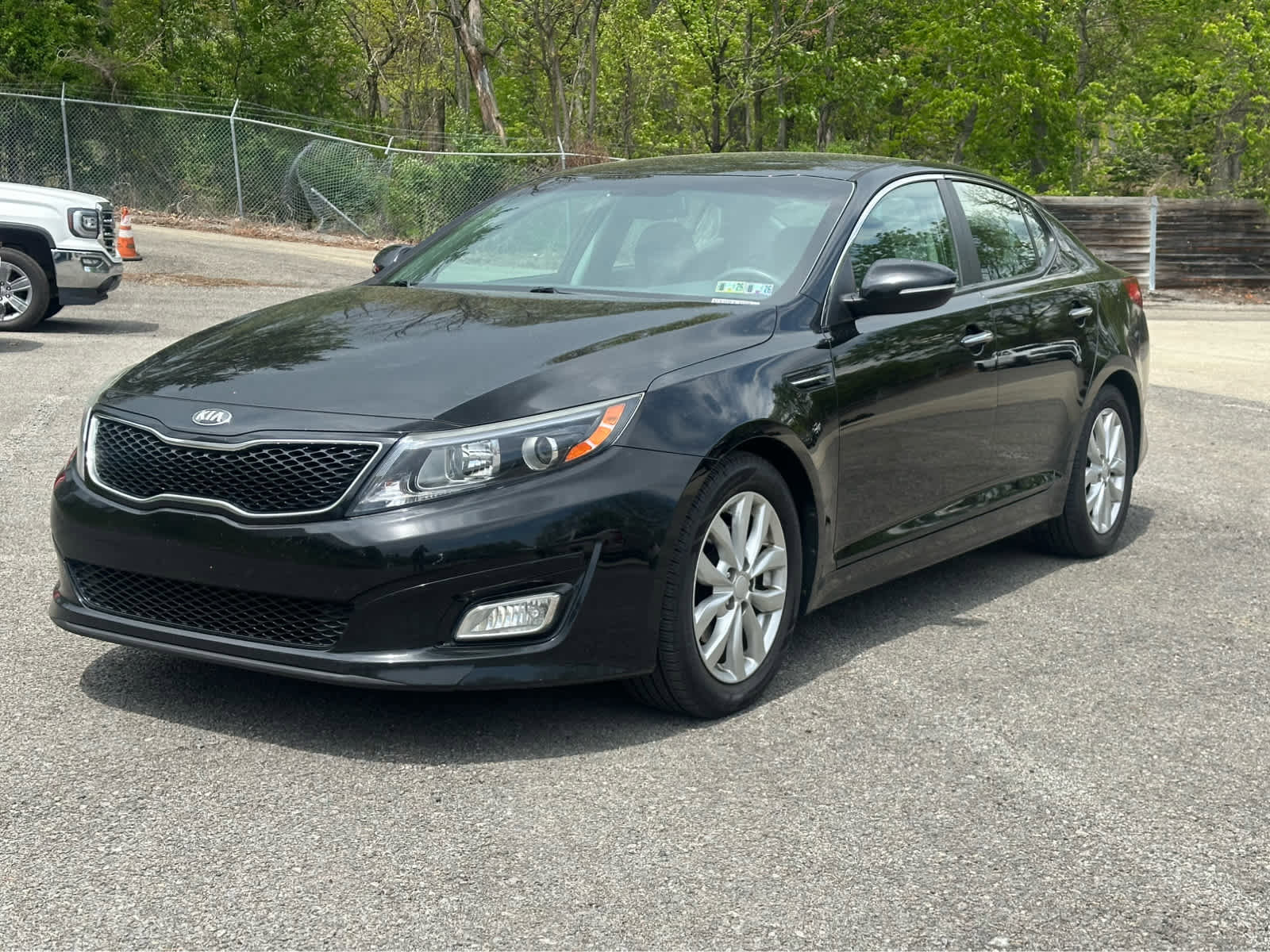 Used 2015 Kia Optima LX w/ LX Convenience Package FWD image 1