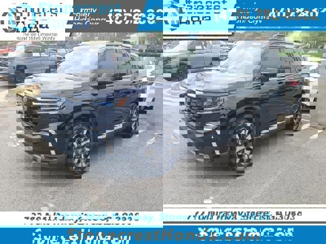 Used 2024 Honda Pilot Touring image 1