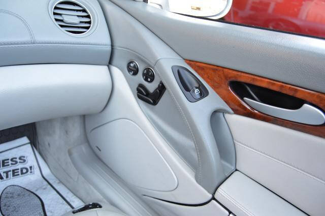 Used 2005 Mercedes-Benz SL 500 image 45