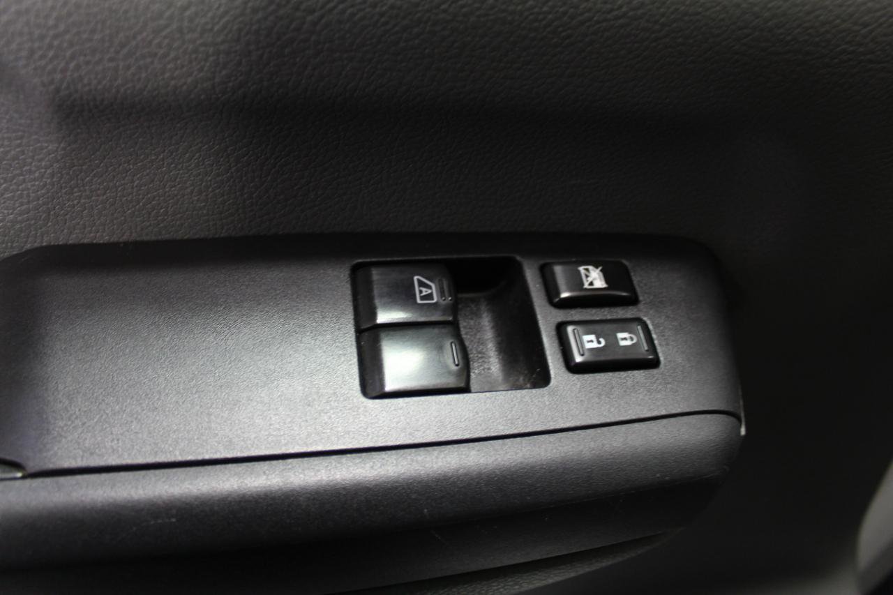 Used 2021 Nissan NV 1500 S image 18