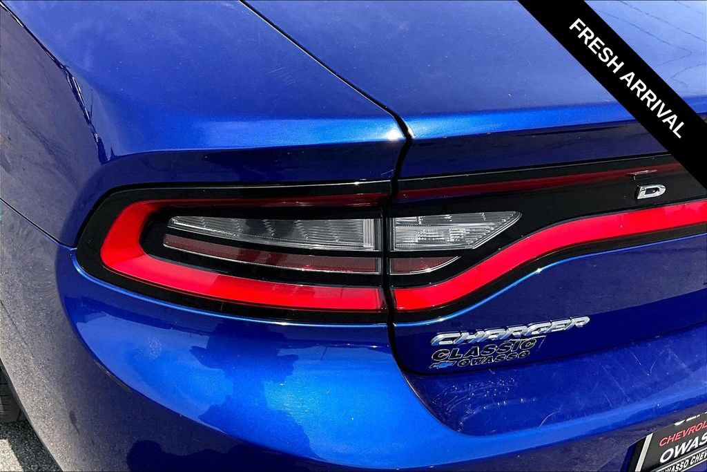 Used 2020 Dodge Charger SXT RWD image 22