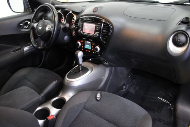 Used 2016 Nissan Juke SV w/ Cold Weather Package FWD image 22