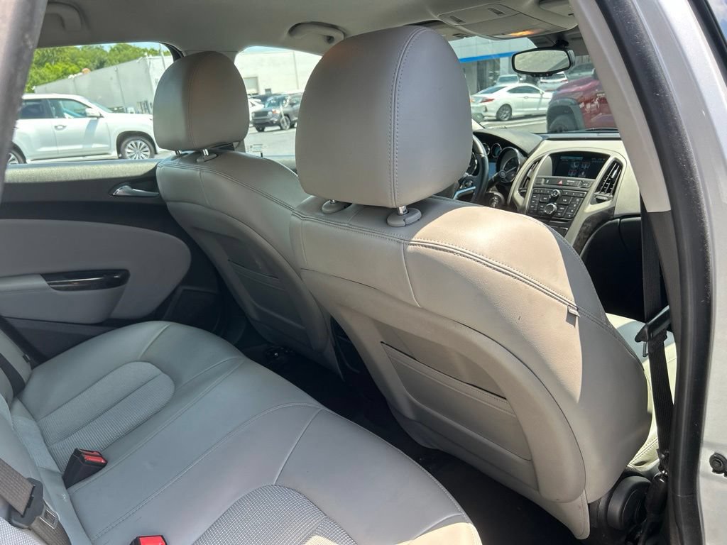 Used 2014 Buick Verano FWD image 35