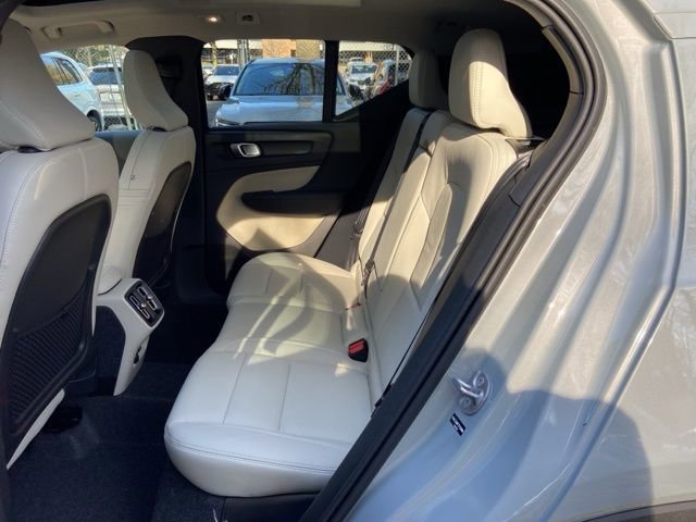 New 2026 Volvo XC40 B5 Ultra w/ Climate Package image 13