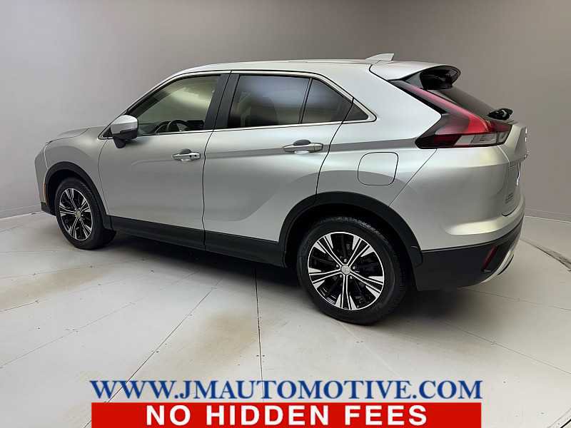 Used 2022 Mitsubishi Eclipse Cross SE image 3