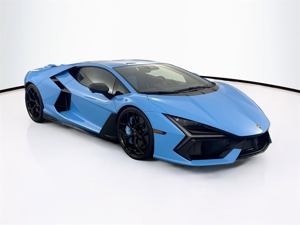 Used 2024 Lamborghini Revuelto image 3