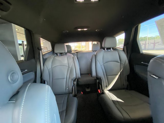 Certified 2024 Buick Enclave Essence image 17