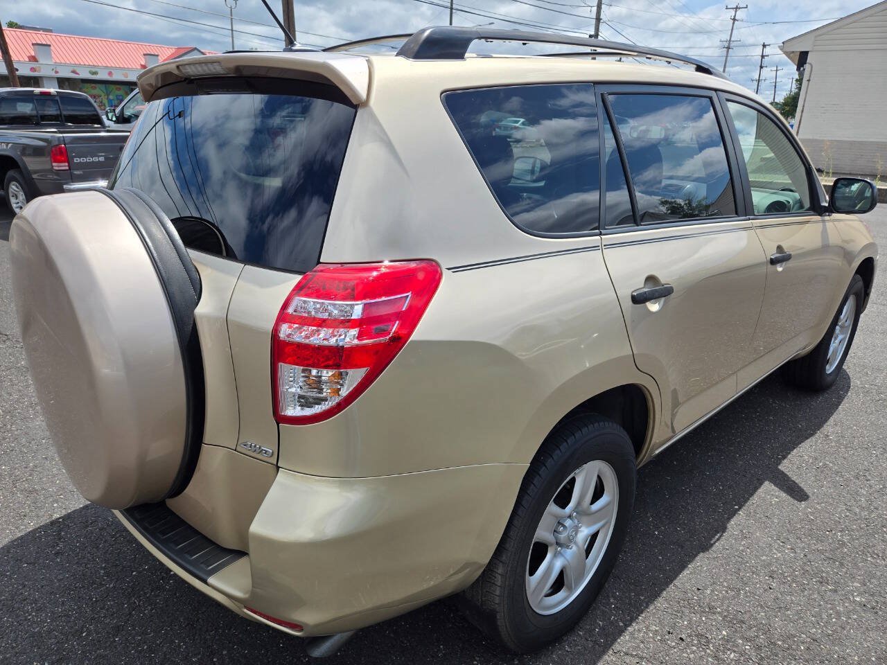 Used 2011 Toyota RAV4 4WD w/ Base L4 Extra Value Pkg image 6