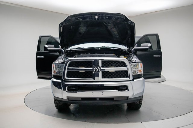 Used 2018 RAM 2500 Tradesman w/ Chrome Appearance Group image 16