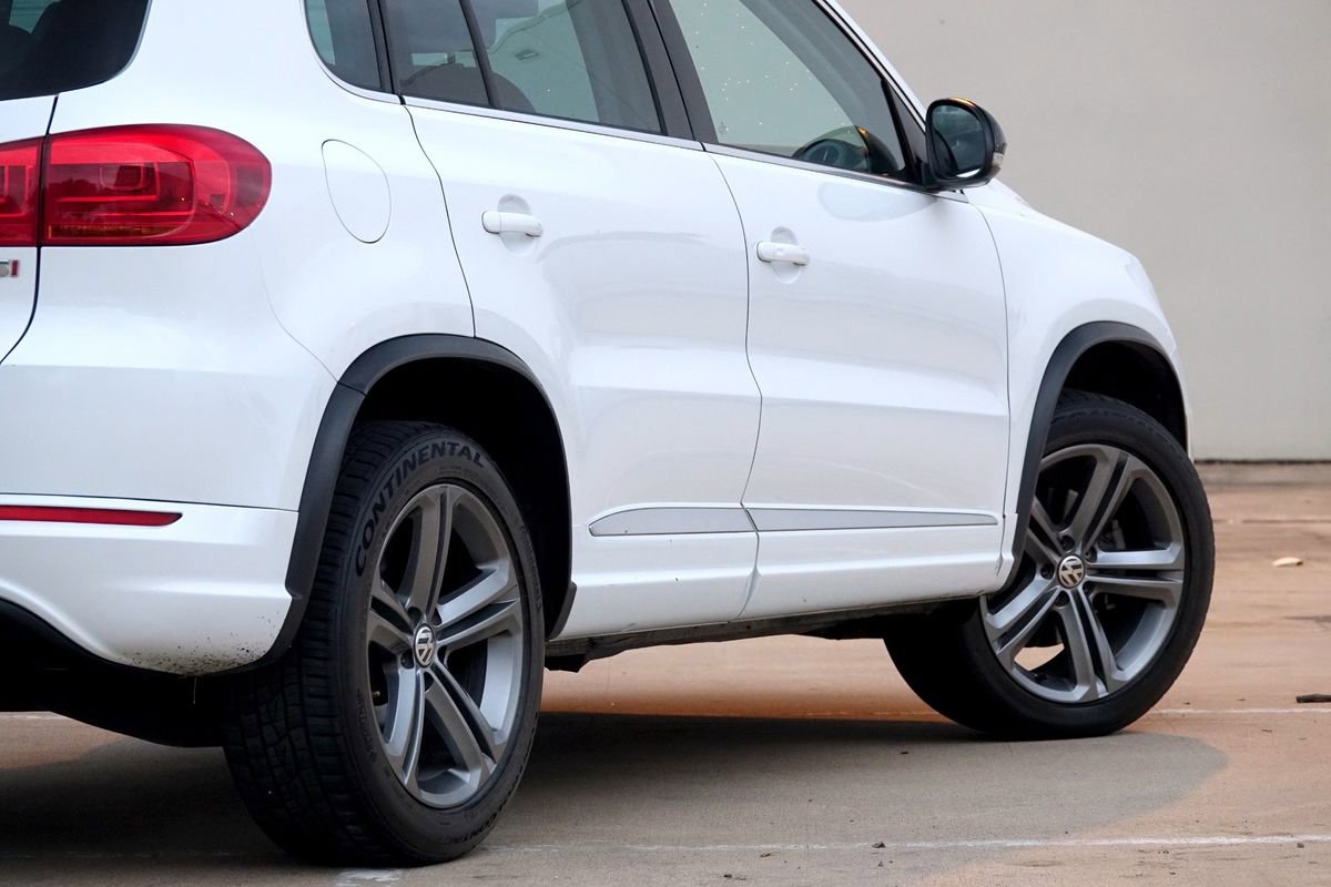 Used 2017 Volkswagen Tiguan Sport image 34