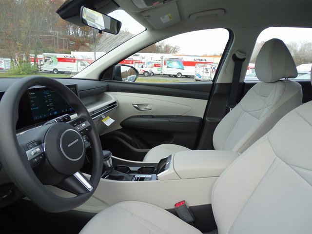 New 2026 Hyundai Tucson SE image 11