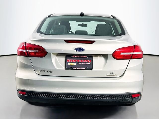 Used 2015 Ford Focus SE image 6