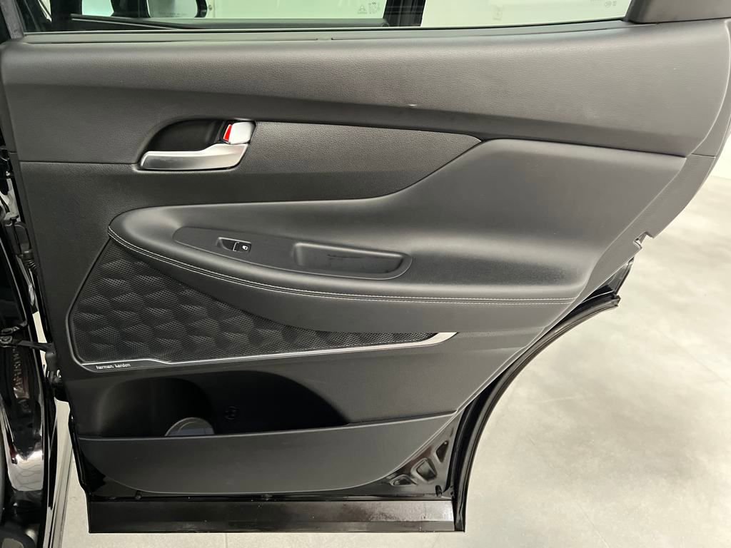 Used 2023 Hyundai Santa Fe SEL Premium image 19