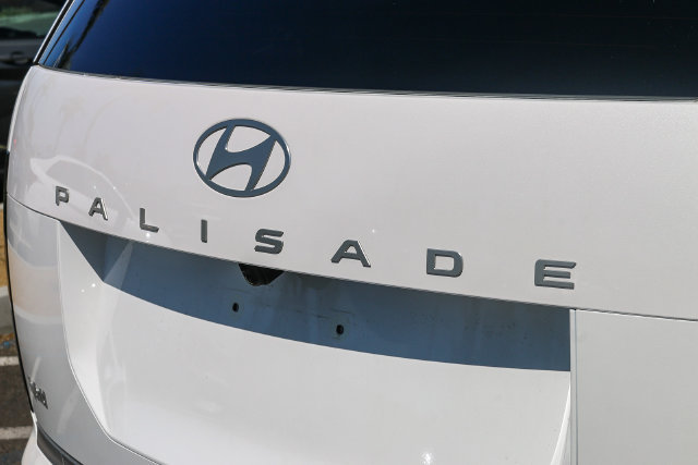 Certified 2026 Hyundai Palisade Calligraphy AWD/4WD image 13