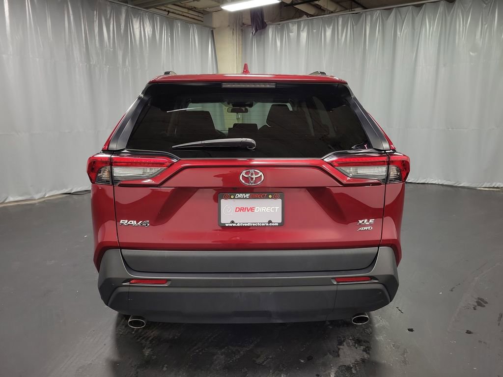 Used 2020 Toyota RAV4 XLE w/ Convenience Package image 7