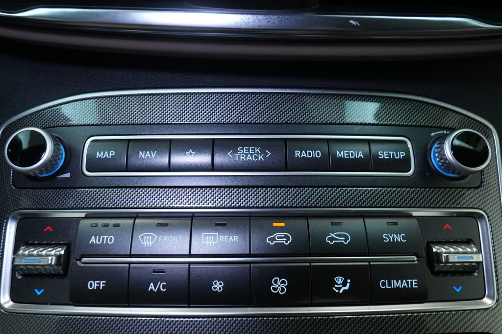 Used 2023 Hyundai Santa Fe SEL image 31