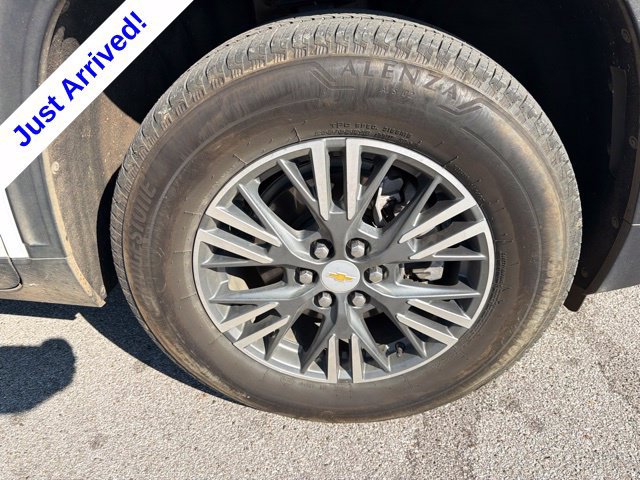 Used 2024 Chevrolet Traverse LS FWD image 18