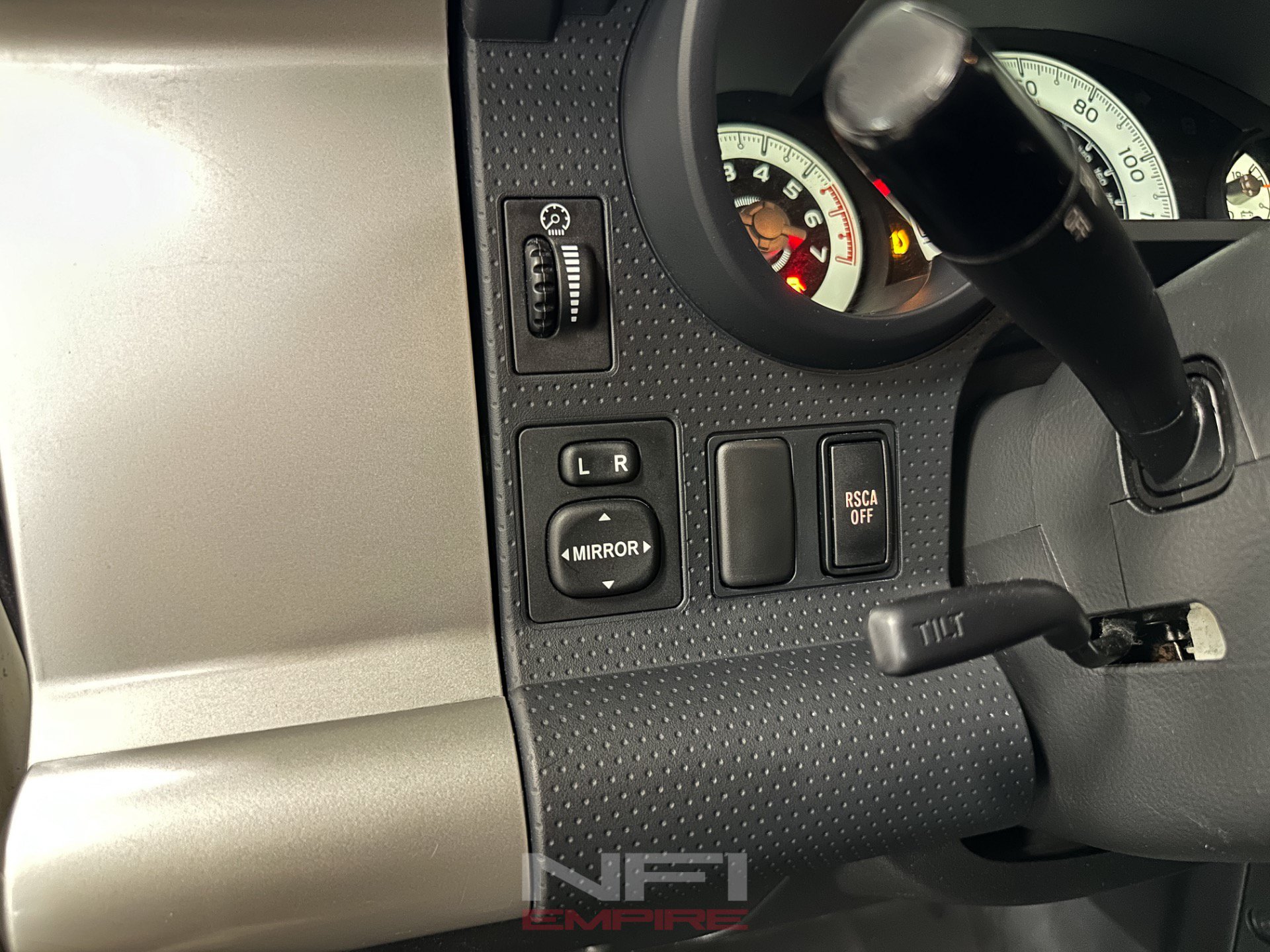 Used 2013 Toyota FJ Cruiser 4WD w/ Upgrade Pkg image 31