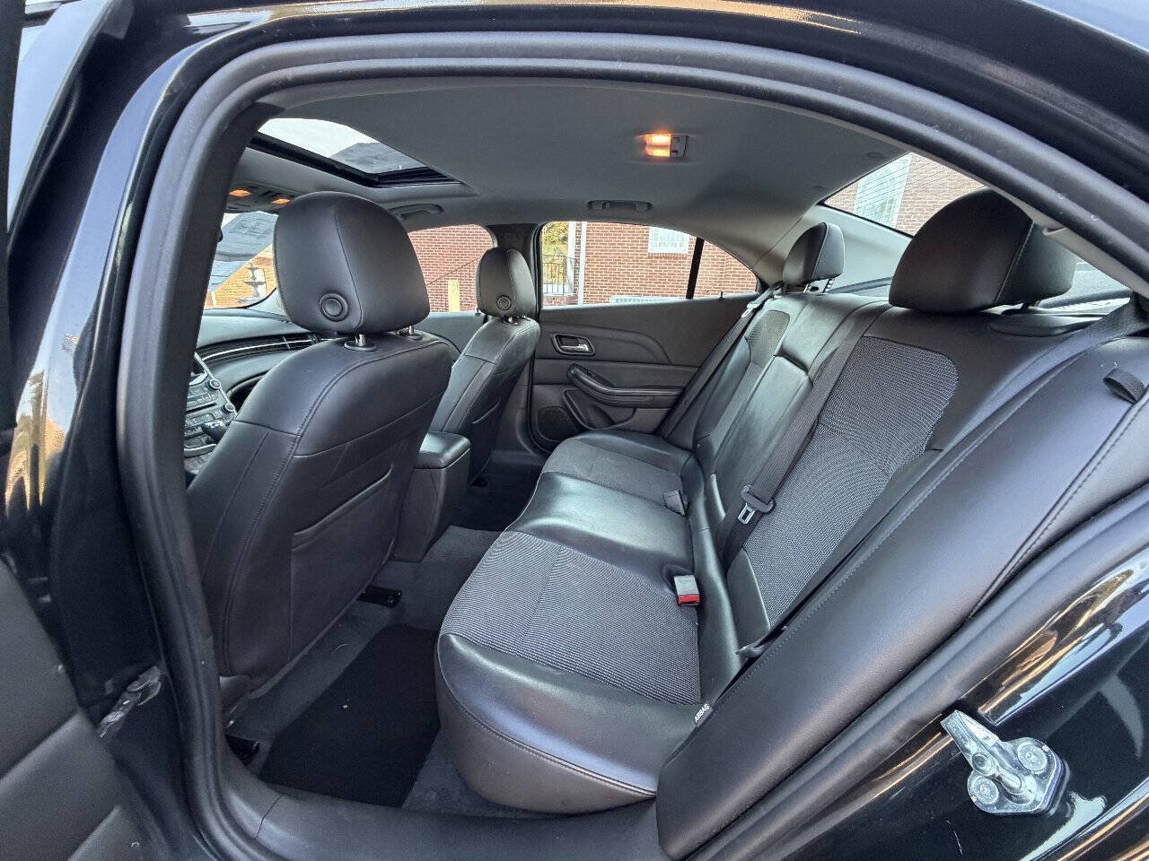 Used 2015 Chevrolet Malibu LT w/ Power Convenience Package FWD image 13