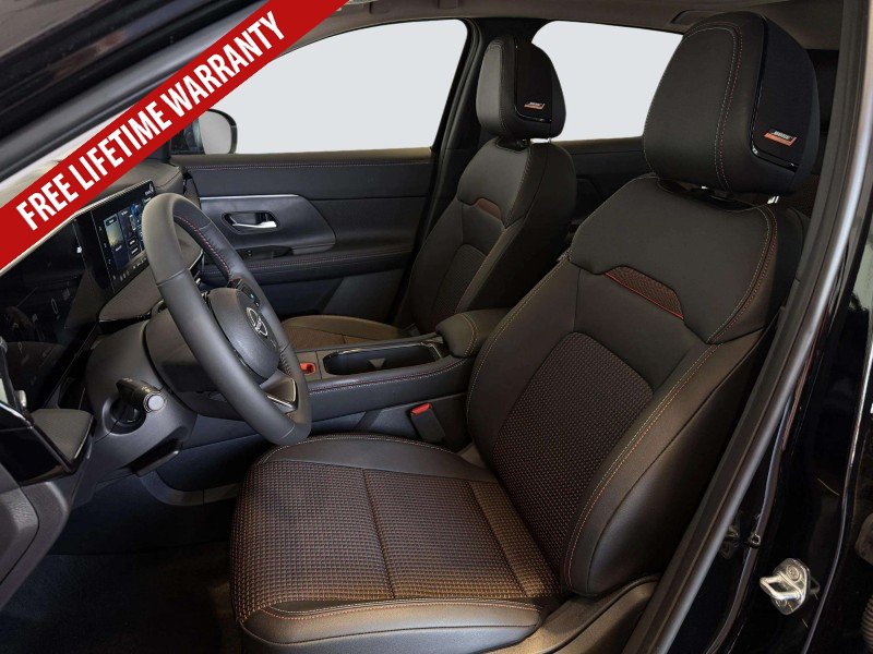 New 2026 Nissan Kicks SR w/ SR Premium Package FWD image 28