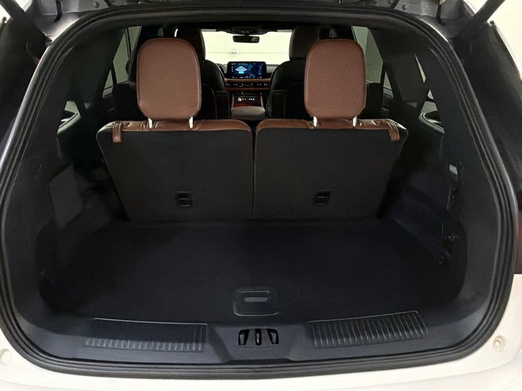 Certified 2025 Lincoln Aviator Reserve w/ Illumination Package AWD/4WD image 38