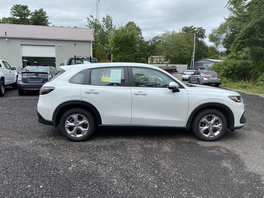 Used 2023 Honda HR-V LX image 4