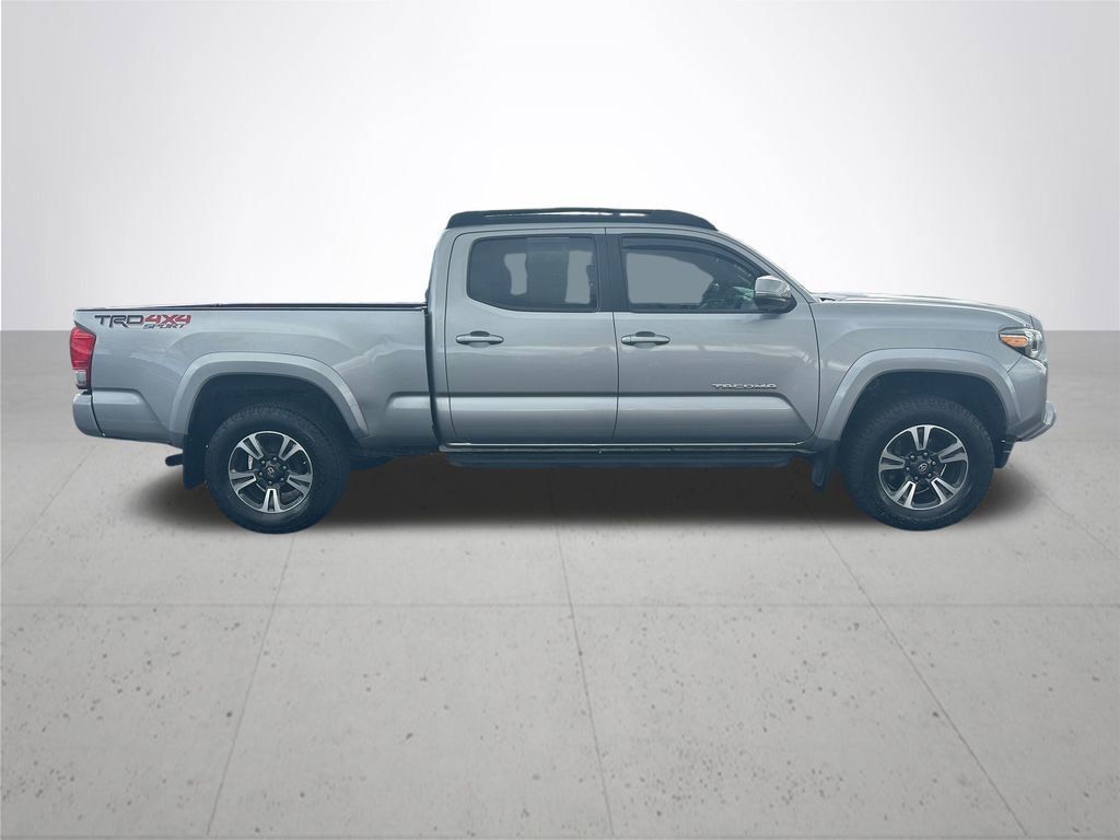 Used 2016 Toyota Tacoma TRD Sport w/ Premium & Technology Package image 6
