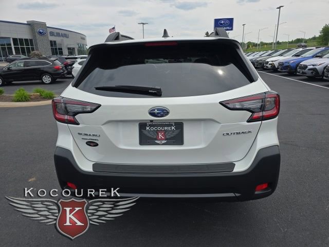 Certified 2025 Subaru Outback Premium image 4