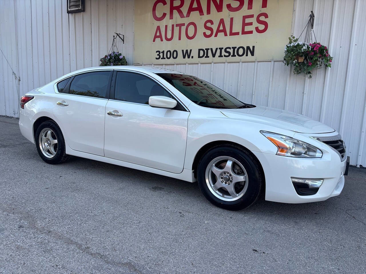 Used 2014 Nissan Altima 2.5 S w/ Display Audio Package image 9