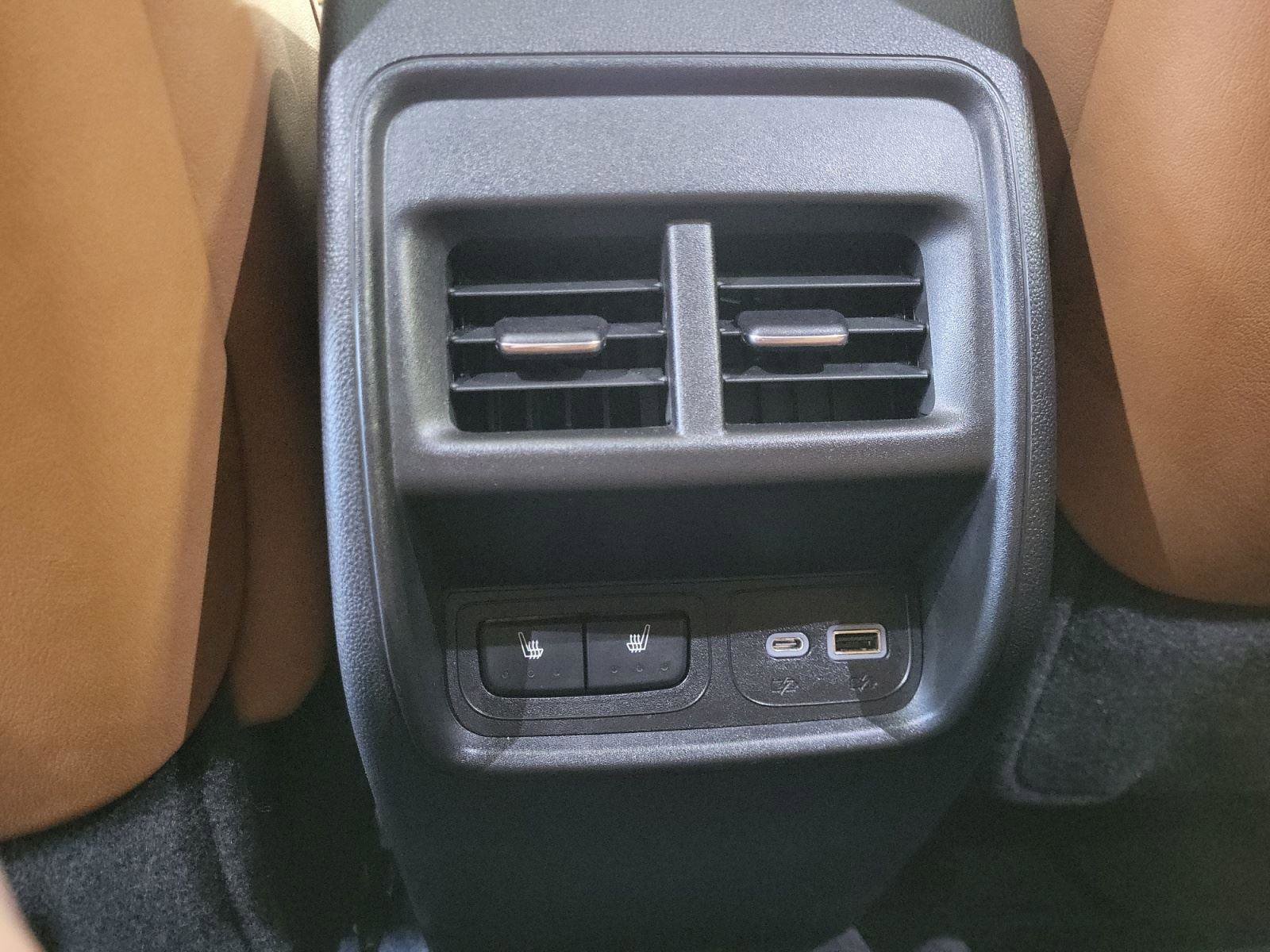 Used 2024 Cadillac XT4 Premium Luxury w/ Technology Package image 22