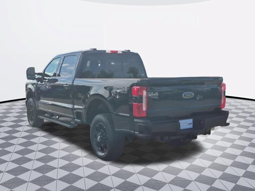 New 2026 Ford F250 Lariat w/ Black Appearance Package AWD/4WD image 3