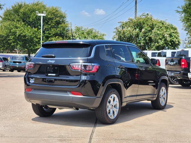 Certified 2025 Jeep Compass Sport w/ Mopar Graphics Package AWD/4WD image 7