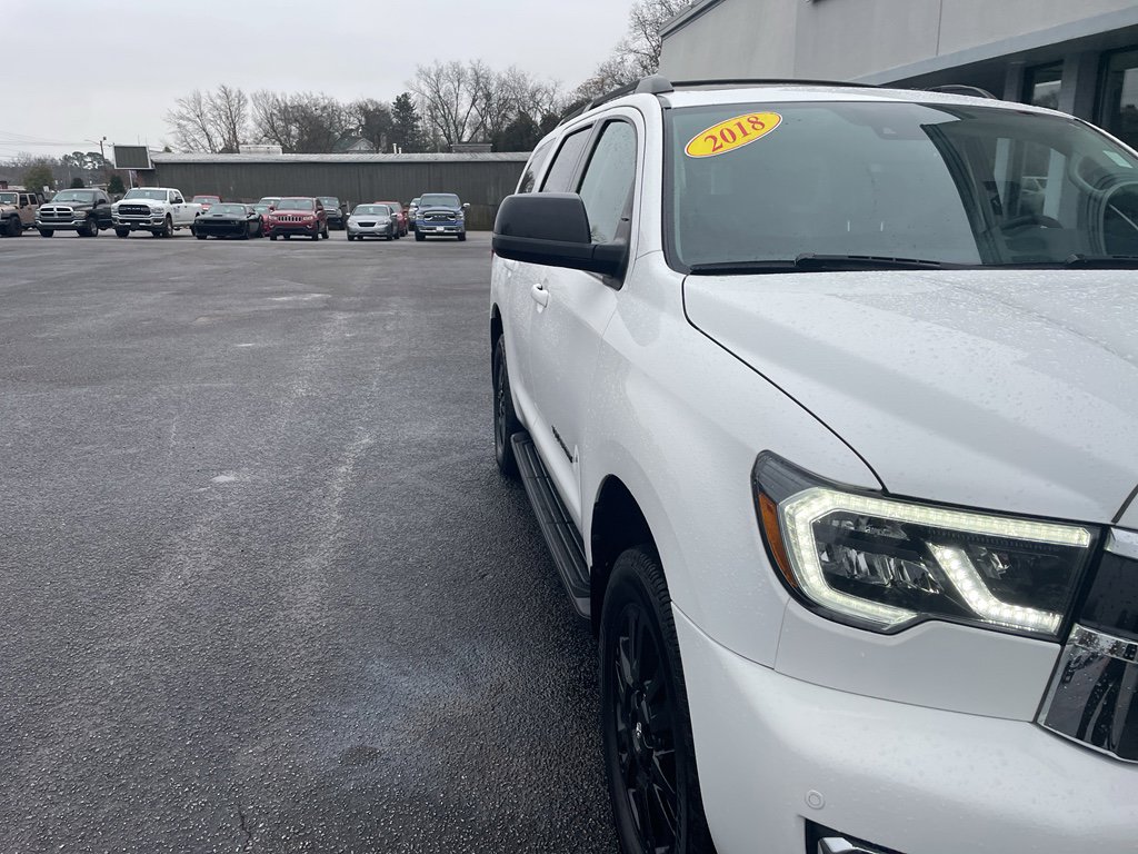 Used 2018 Toyota Sequoia TRD Sport AWD/4WD image 2