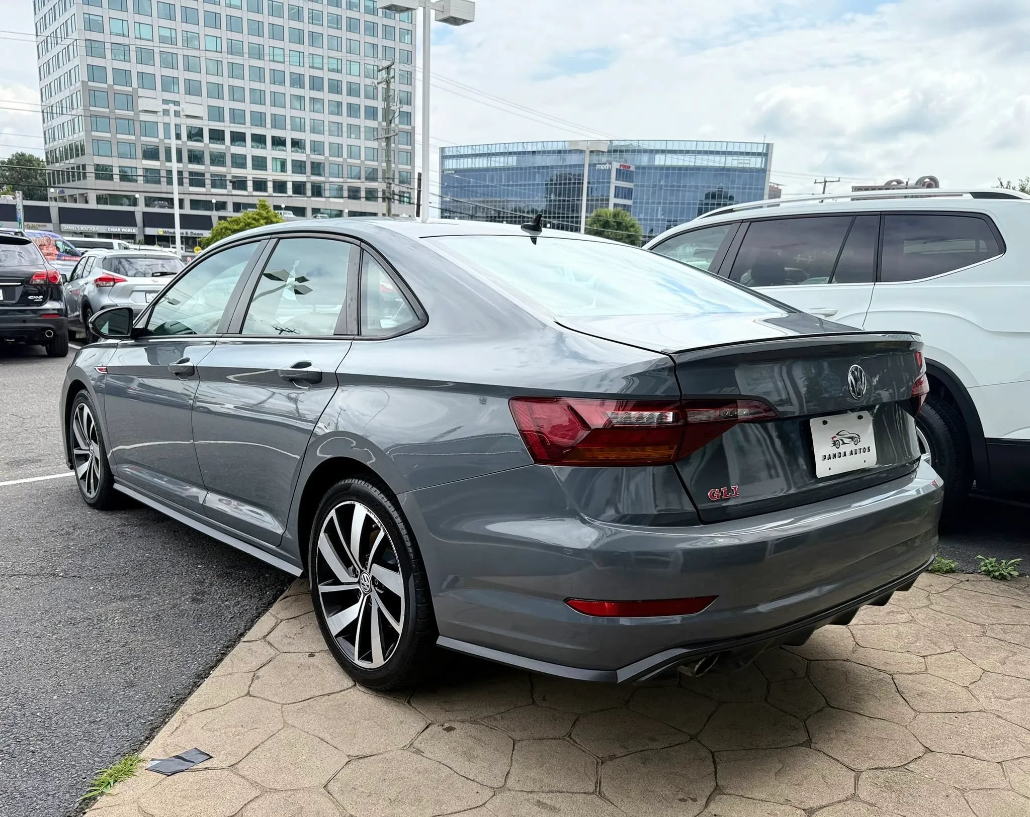 Used 2019 Volkswagen Jetta GLI FWD image 5