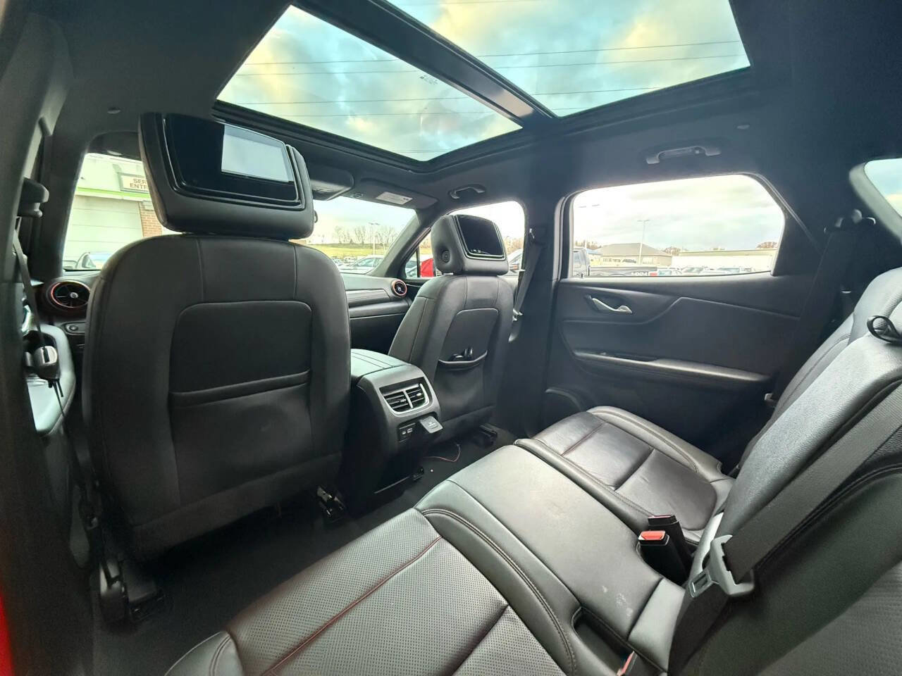 Used 2022 Chevrolet Blazer RS AWD/4WD image 16