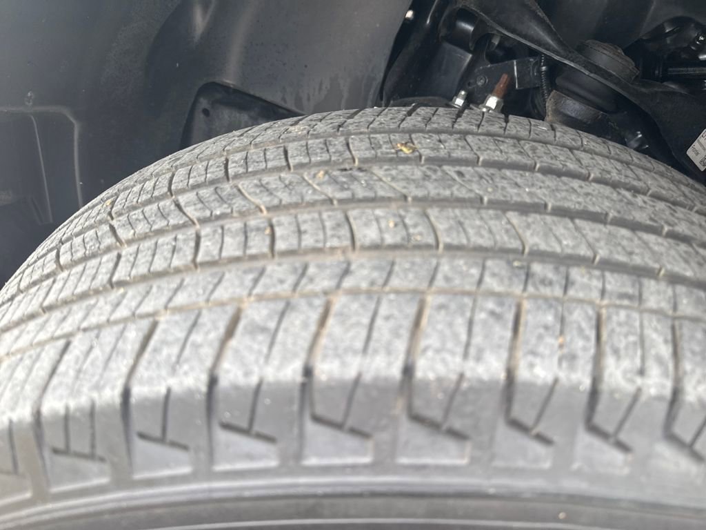 Certified 2024 Nissan Frontier SL image 29