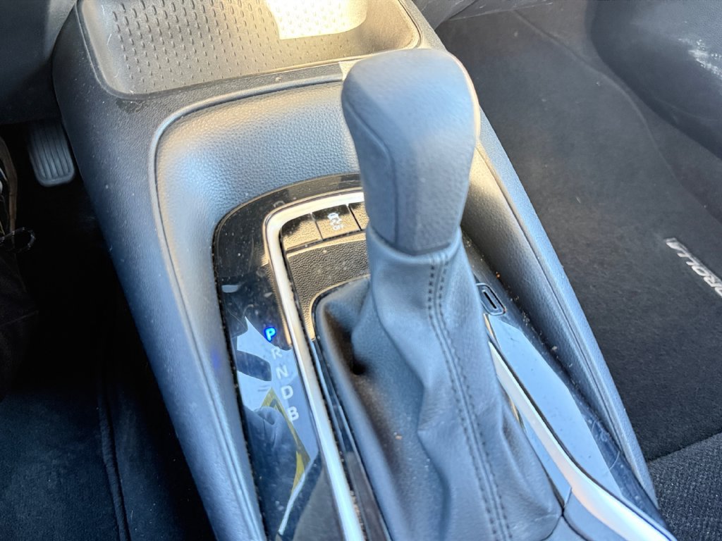 Used 2023 Toyota Corolla LE FWD image 28