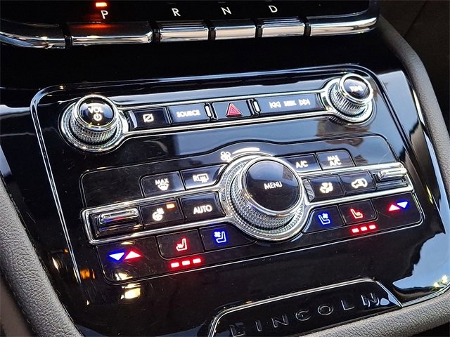 Used 2022 Lincoln Corsair AWD w/ Premium Package image 17