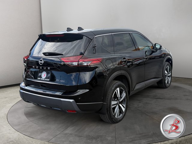Used 2025 Nissan Rogue SL w/ Tech Package AWD/4WD image 7