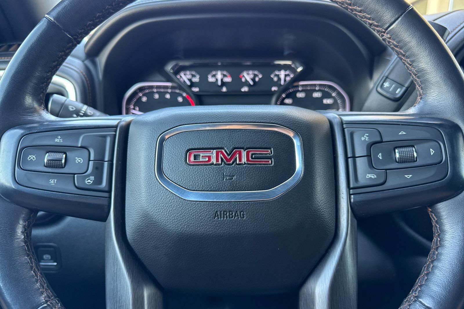 Certified 2021 GMC Sierra 1500 AT4 w/ AT4 Preferred Package AWD/4WD image 23