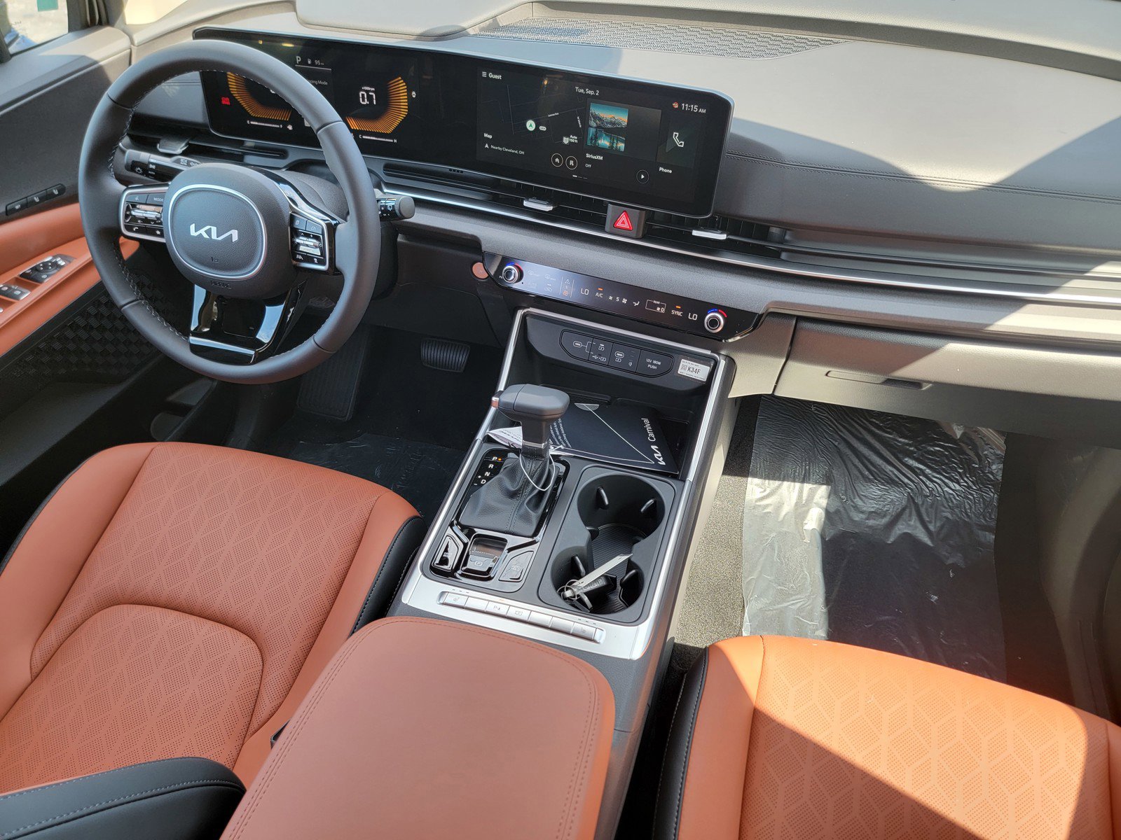 New 2026 Kia Carnival EX image 33