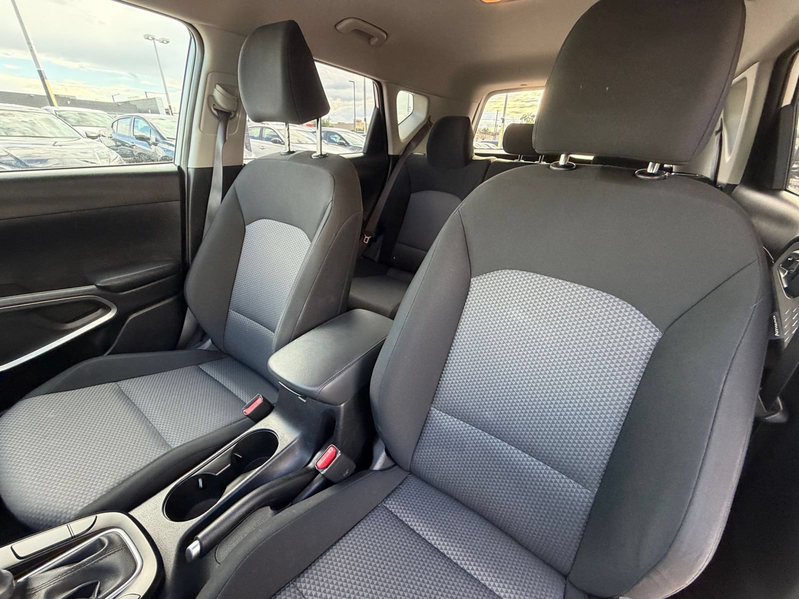 Used 2025 Kia Soul LX w/ LX Technology Package FWD image 33