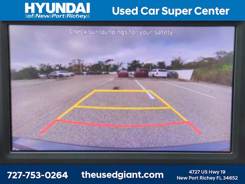 Certified 2023 Hyundai Elantra SE FWD image 19