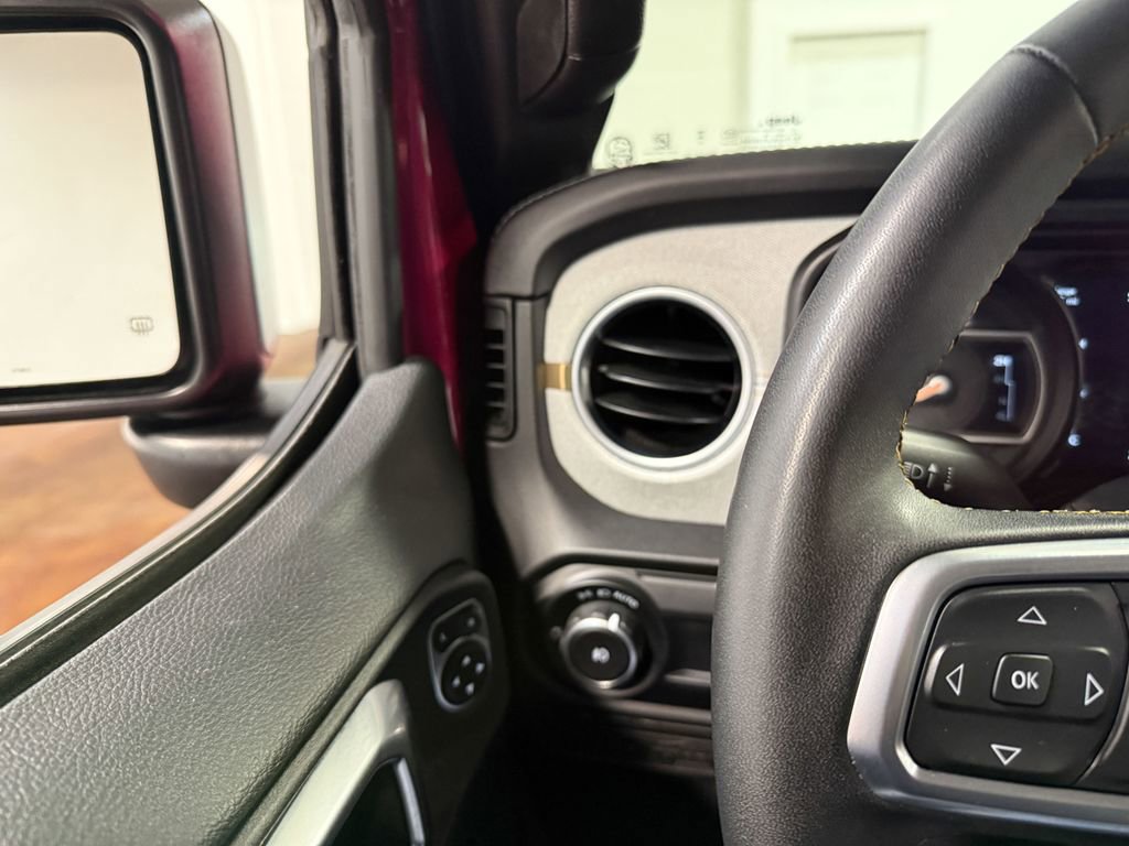 Used 2024 Jeep Wrangler Unlimited Sahara w/ Technology Group AWD/4WD image 74