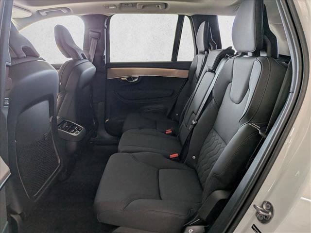 New 2026 Volvo XC90 B5 Core AWD/4WD image 17