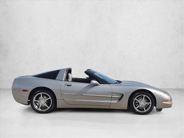 Used 1998 Chevrolet Corvette Coupe RWD image 4