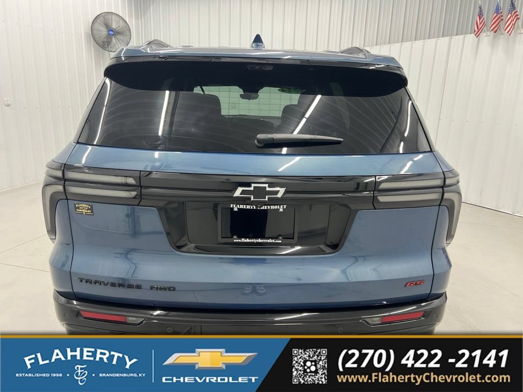 Used 2024 Chevrolet Traverse RS w/ LPO, Floor Liner Package AWD/4WD image 4